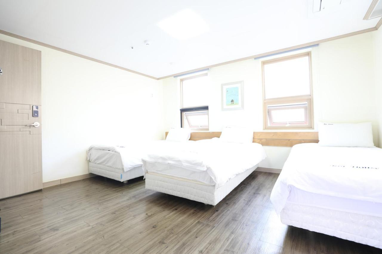 Roi House Hotel Seoul Room photo